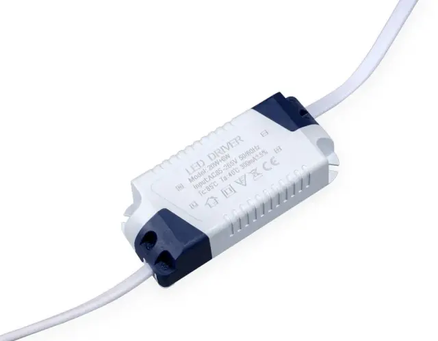 Точечный светильник Ambrella Light DCR313 — белый, ракурс 7