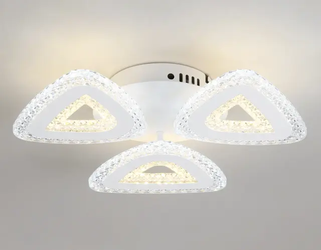 Люстра Ambrella Light FA4018 — белый, ракурс 4