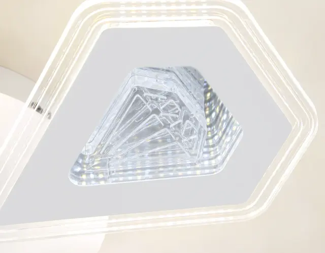 Люстра Ambrella Light FA4030 — белый, ракурс 3