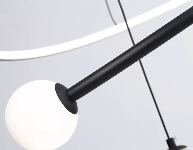 Светильник Ambrella Light FL66303 — черный, ракурс 2