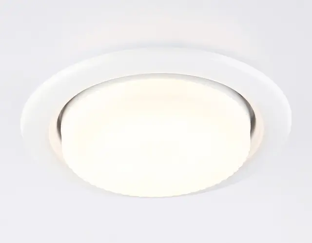 Точечный светильник Ambrella Light G10101 — белый, ракурс 4