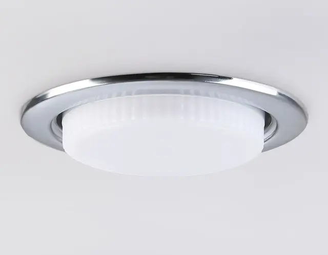 Точечный светильник Ambrella Light G10102 — хром, ракурс 2