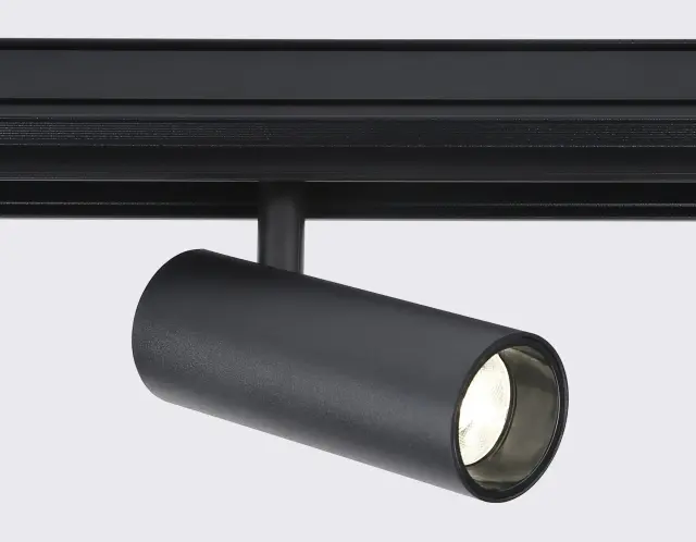 Трековый светильник Ambrella Light GL3823 — черный, ракурс 4