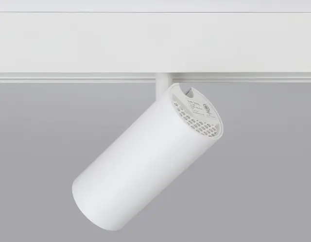 Трековый светильник Ambrella Light GL3828 — белый, ракурс 3