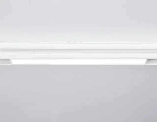 Трековый светильник Ambrella Light GL4001 — белый, ракурс 3