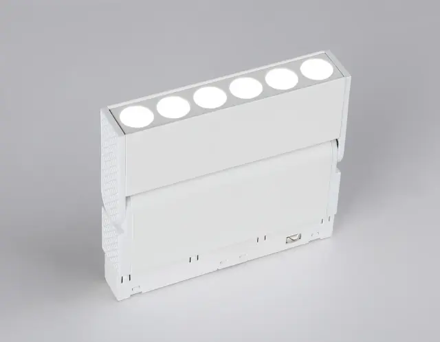 Трековый светильник Ambrella Light GL4038 — белый, ракурс 4