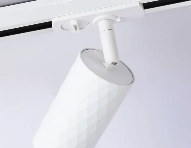 Трековый светильник Ambrella Light GL5131 — белый, ракурс 2