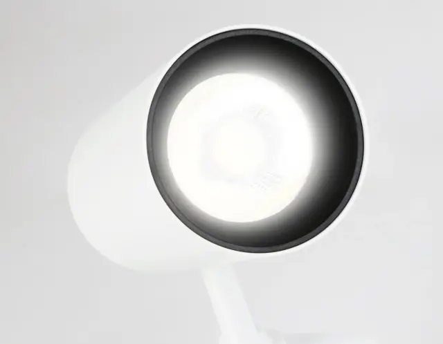 Трековый светильник Ambrella Light GL5821 — белый, ракурс 2