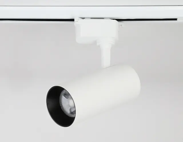 Трековый светильник Ambrella Light GL5821 — белый, ракурс 4