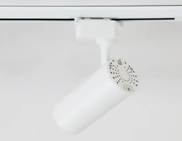 Трековый светильник Ambrella Light GL5821 — белый, ракурс 6