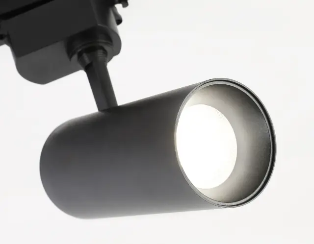 Трековый светильник Ambrella Light GL5828 — черный, ракурс 2
