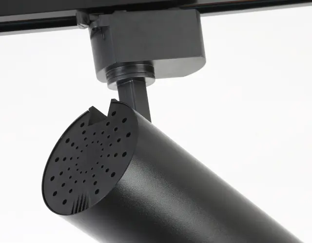 Трековый светильник Ambrella Light GL5829 — черный, ракурс 3