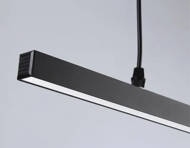 Трековый светильник Ambrella Light GL6787 — черный, ракурс 4