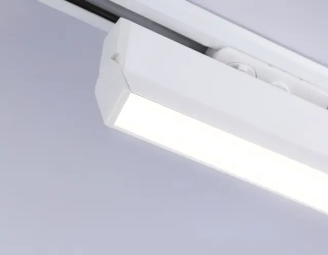 Трековый светильник Ambrella Light GL6806 — белый, ракурс 4