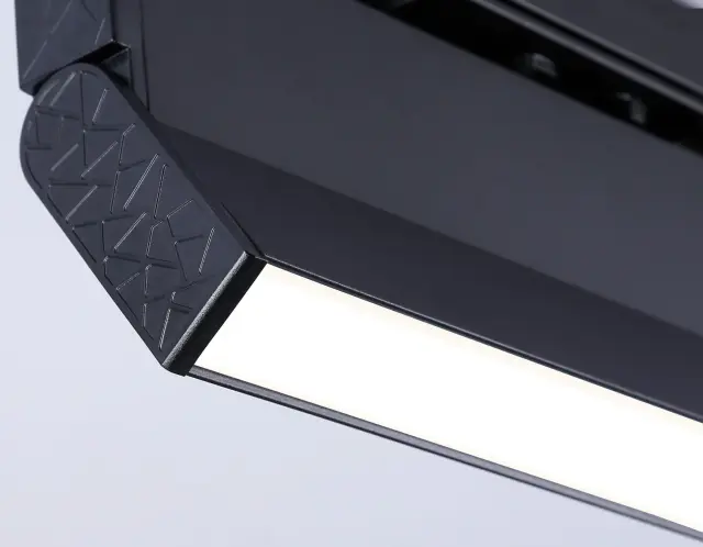 Трековый светильник Ambrella Light GL6808 — черный, ракурс 4