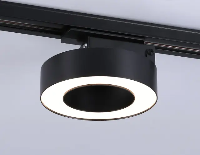 Трековый светильник Ambrella Light GL6868 — черный, ракурс 5