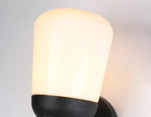Уличный светильник Ambrella Light ST2083 — черный, ракурс 2