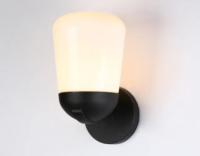 Уличный светильник Ambrella Light ST2083 — черный, ракурс 4