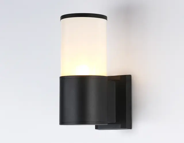 Уличный светильник Ambrella Light ST2451 — черный, ракурс 3