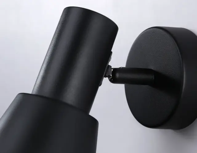Спот Ambrella Light TA13112 — черный, ракурс 3