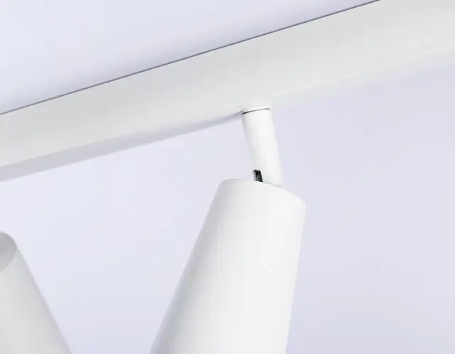 Спот Ambrella Light TA13148 — белый, ракурс 3