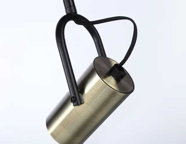 Спот Ambrella Light TA13192 — черный, ракурс 2