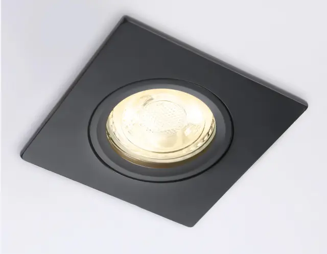 Точечный светильник Ambrella Light TN102456 — черный, ракурс 2
