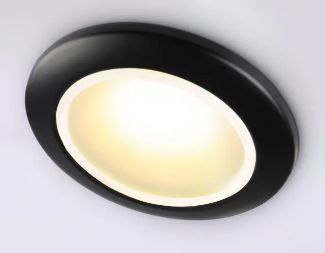 Точечный светильник Ambrella Light TN111 — черный, ракурс 2