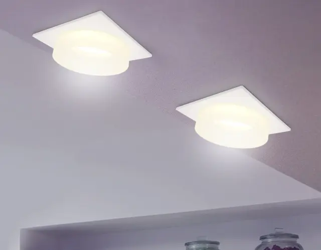 Точечный светильник Ambrella Light TN1314 — белый, ракурс 2