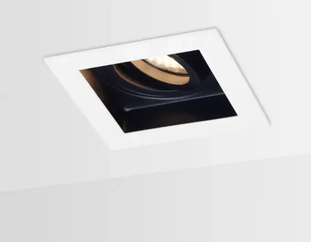 Точечный светильник Ambrella Light TN181 — белый, ракурс 2