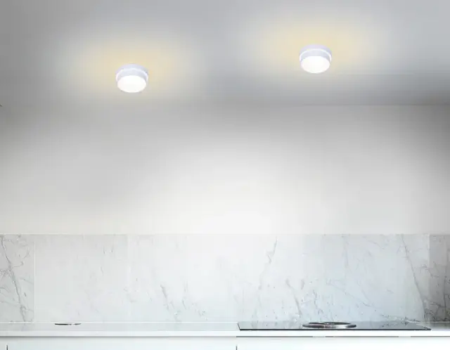 Точечный светильник Ambrella Light TN198 — белый, ракурс 2