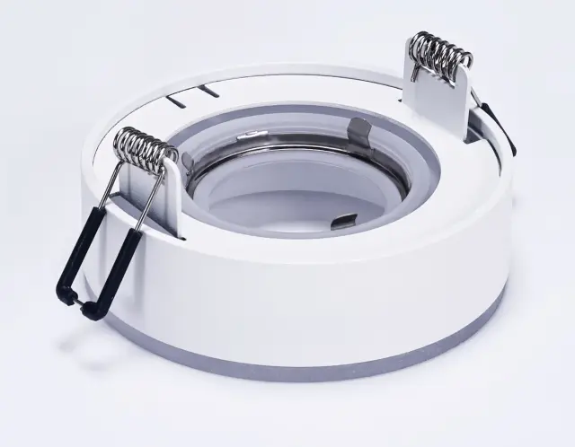 Точечный светильник Ambrella Light TN3331 — белый, ракурс 4