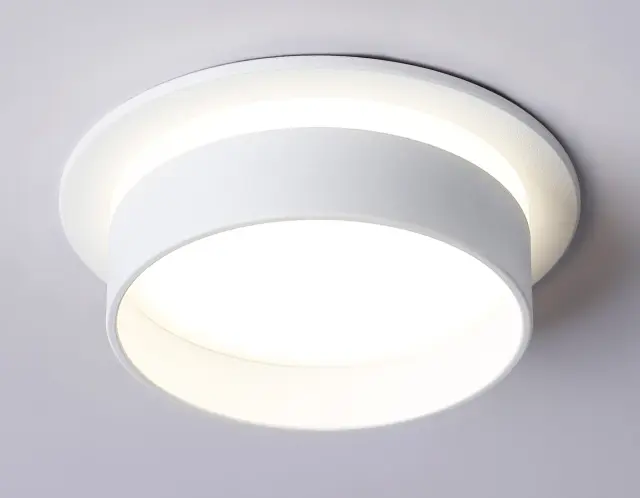 Точечный светильник Ambrella Light TN5212 — белый, ракурс 2