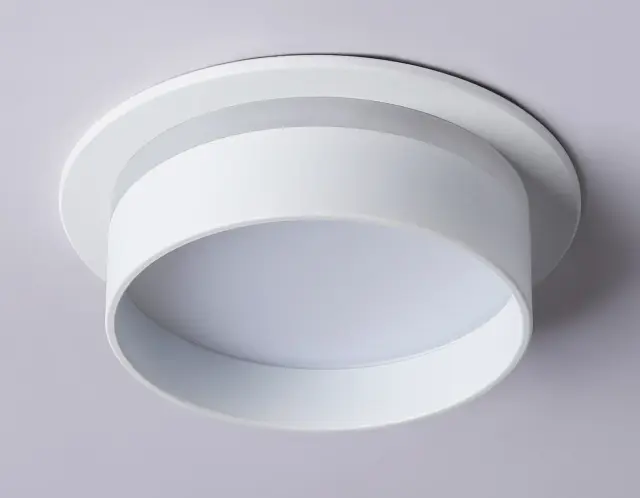 Точечный светильник Ambrella Light TN5212 — белый, ракурс 3