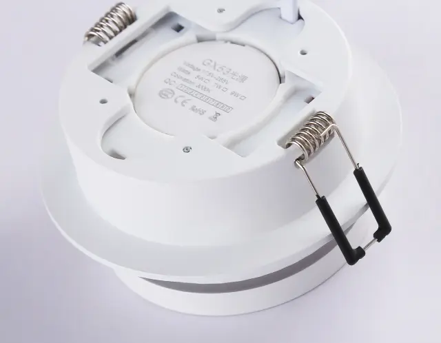Точечный светильник Ambrella Light TN5218 — белый, ракурс 3