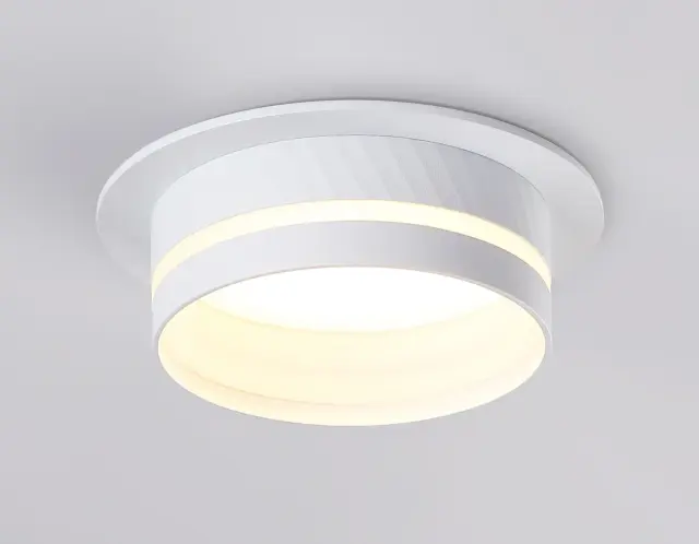 Точечный светильник Ambrella Light TN5218 — белый, ракурс 5