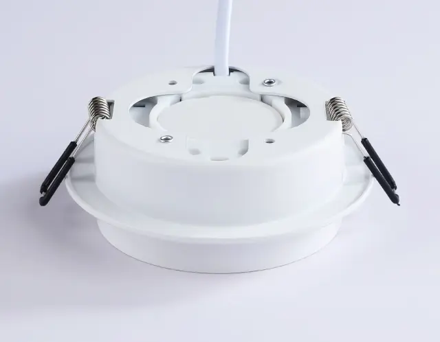 Точечный светильник Ambrella Light TN5225 — белый, ракурс 7