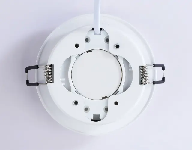 Точечный светильник Ambrella Light TN5225 — белый, ракурс 8