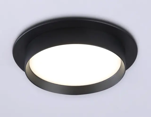 Точечный светильник Ambrella Light TN5227 — черный, ракурс 4