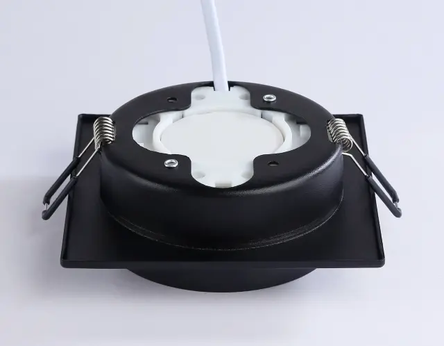 Точечный светильник Ambrella Light TN5231 — черный, ракурс 8
