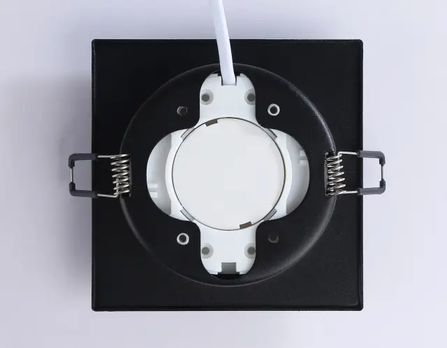 Точечный светильник Ambrella Light TN5231 — черный, ракурс 9