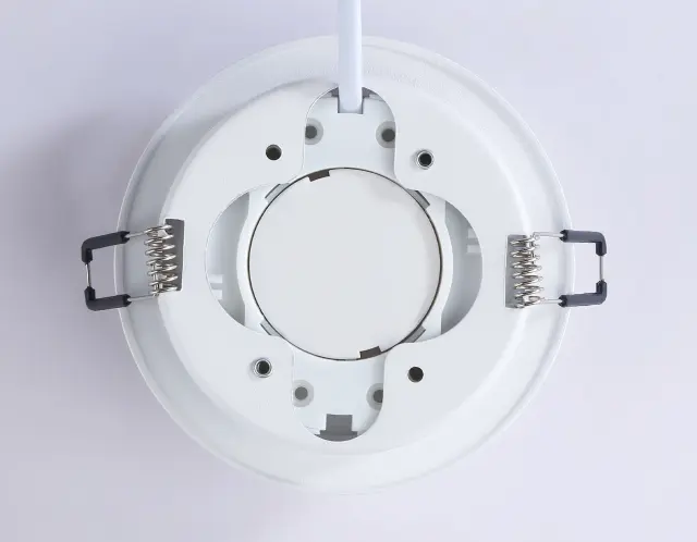 Точечный светильник Ambrella Light TN5240 — белый, ракурс 9
