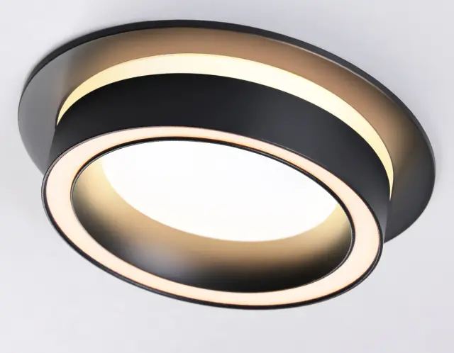 Точечный светильник Ambrella Light TN5241 — черный, ракурс 2