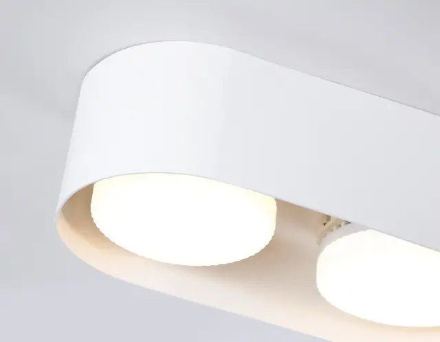 Точечный светильник Ambrella Light TN70818 — белый, ракурс 2