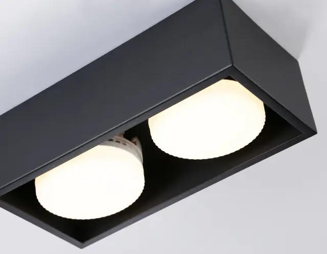 Точечный светильник Ambrella Light TN70829 — черный, ракурс 2