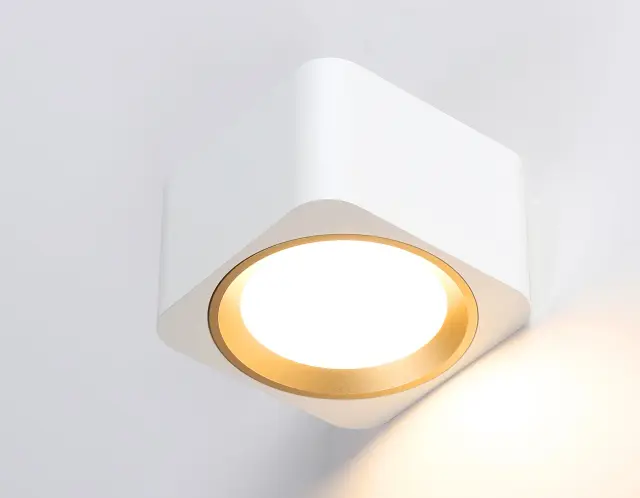 Точечный светильник Ambrella Light TN70831 — белый, ракурс 3