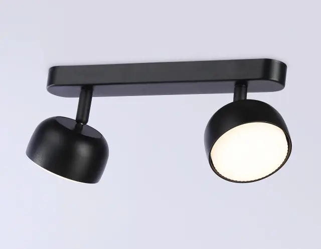Спот Ambrella Light TN71012 — черный, ракурс 3