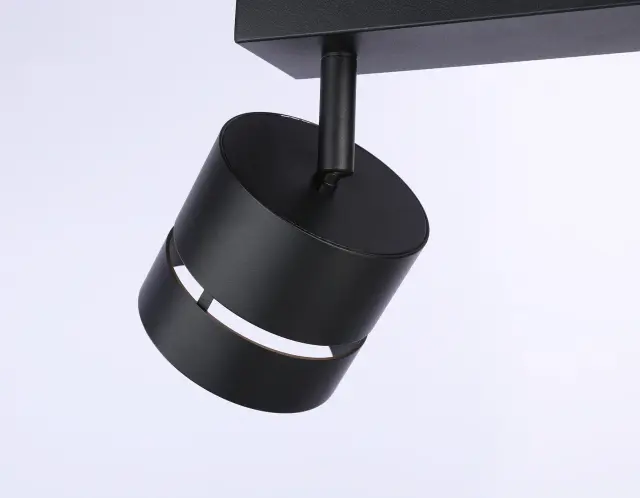 Спот Ambrella Light TN71060 — черный, ракурс 2