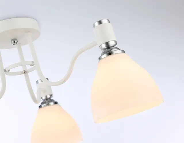 Люстра Ambrella Light TR303302 — белый, ракурс 2