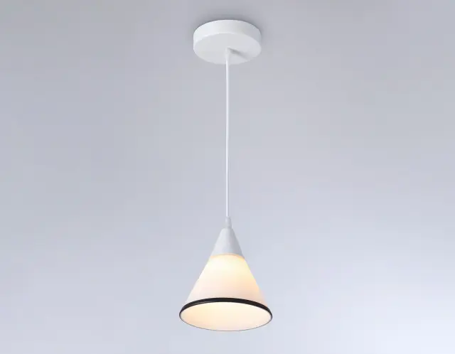 Светильник Ambrella Light TR3166 — белый, ракурс 4